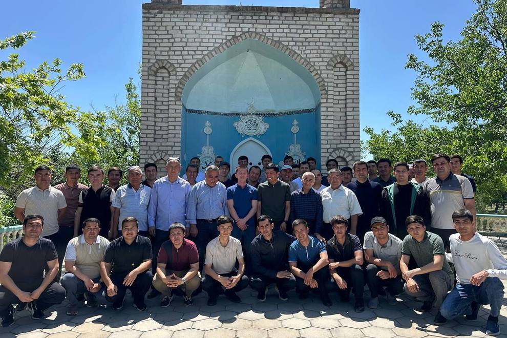 A day out with family and the work team, Fergana